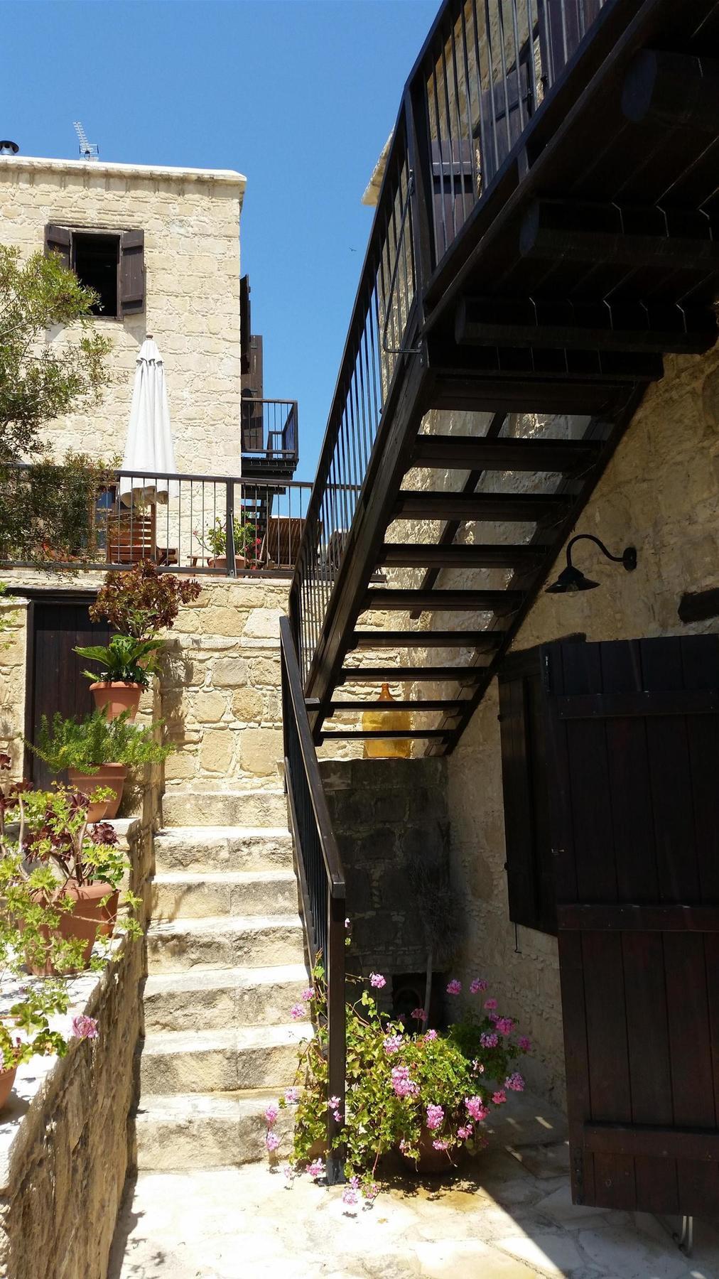 Leonidas Village Houses Goudhi Exteriér fotografie