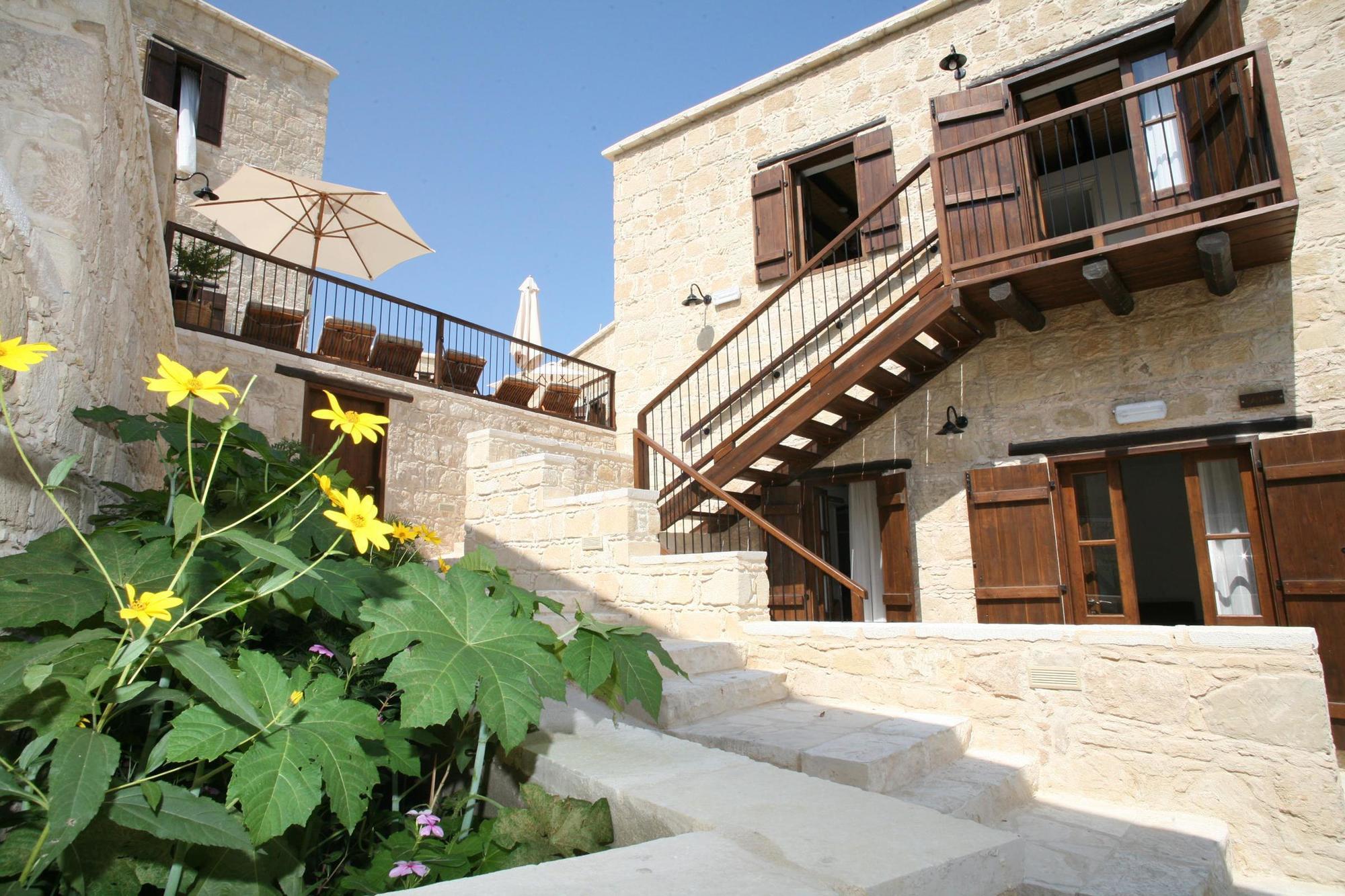 Leonidas Village Houses Goudhi Exteriér fotografie