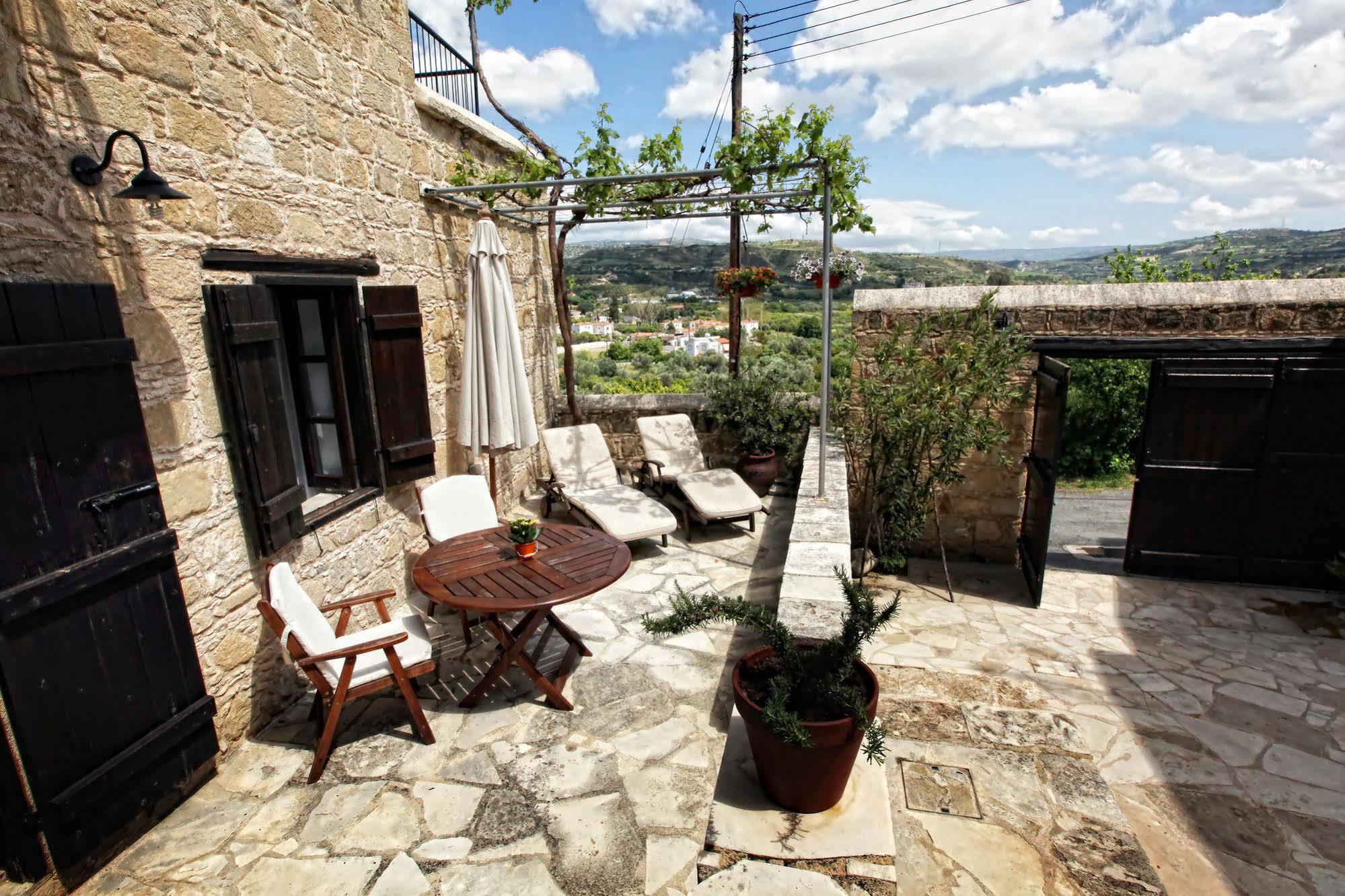 Leonidas Village Houses Goudhi Exteriér fotografie